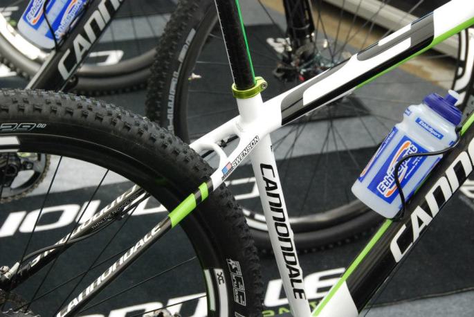 540949_587992534564017_1556303683_n