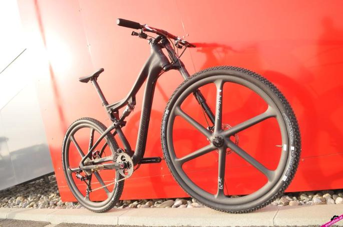 733837_4590571400593_1580845189_n