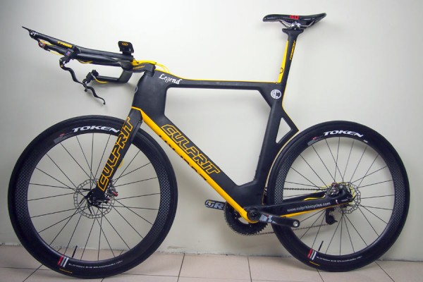 Culprit-Legend-Triathlon-bike-with-disc-brakes00-600x400
