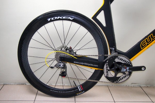 Culprit-Legend-Triathlon-bike-with-disc-brakes02-600x400