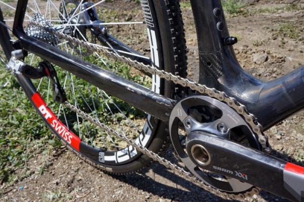 Prototype-2014-Giant-TCX-disc-brake-cyclocross-bike05-600x399