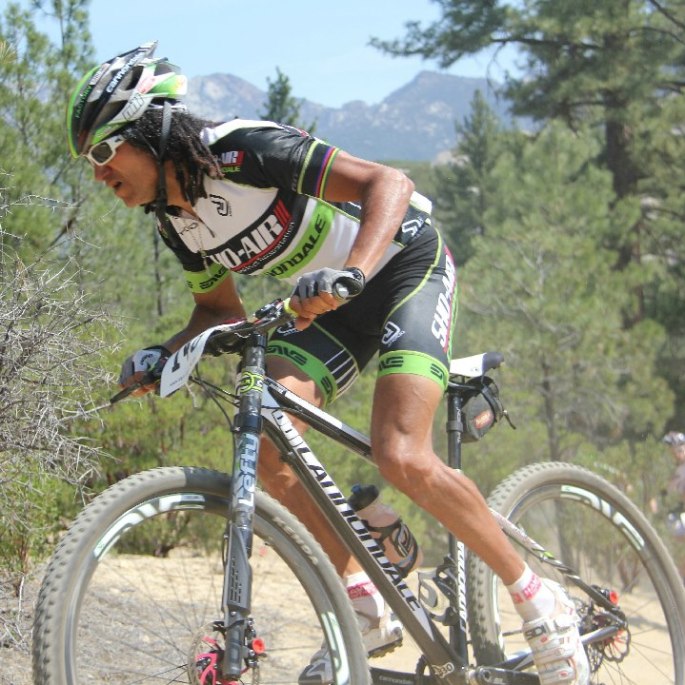 482527_10201134159858381_266318159_n