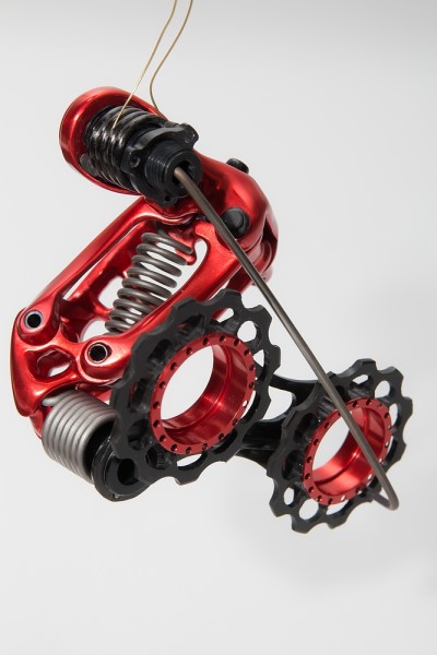 64g-Dura-Ace-Derailleur-3-400x600