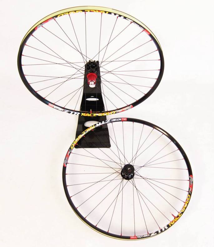 971082_576368645730042_2068659519_n