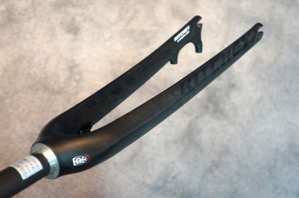 2014-Ritchey-prototype-carbon-disc-brake-cyclocross-fork01-600x399