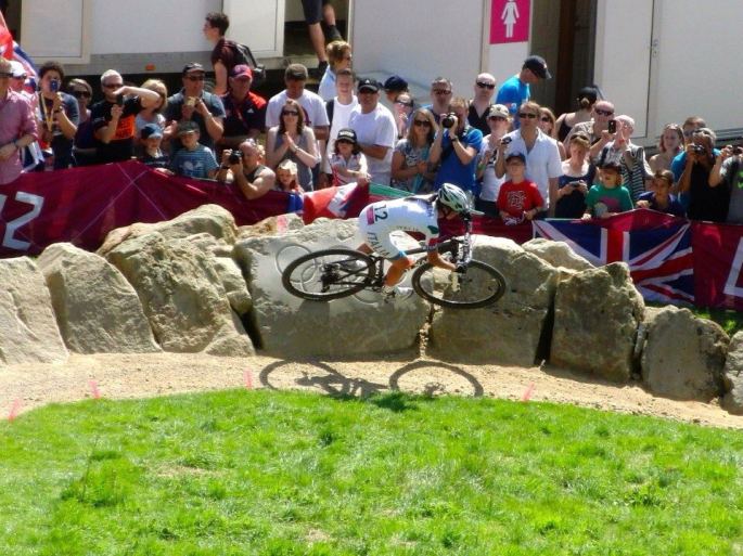 375896_2432650873277_2008200665_n