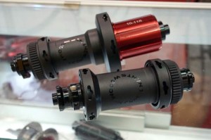 woodman-lightweight-road-disc-brake-hubs01-600x399